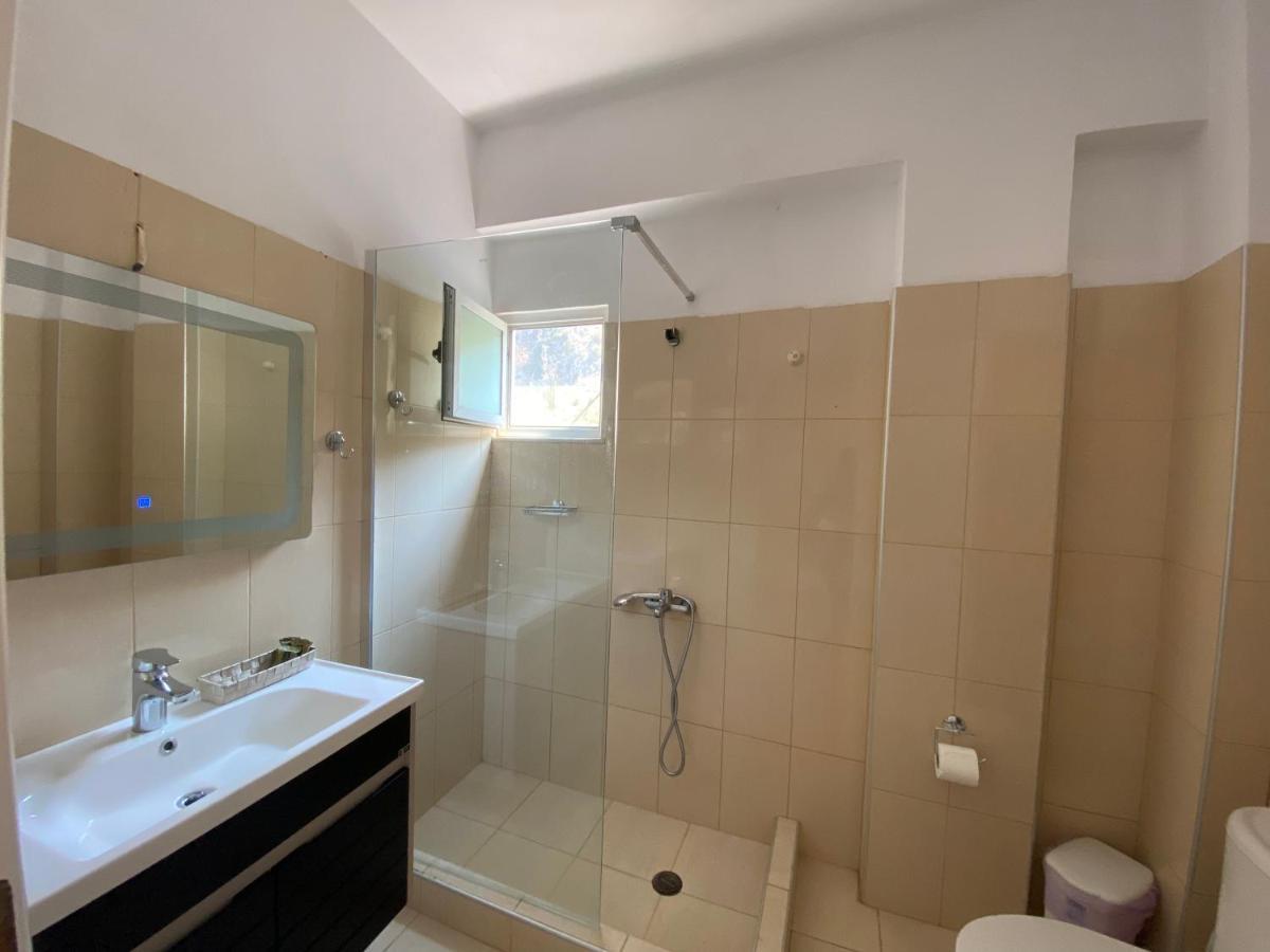 Gkiko'S Guest House Кепаро Екстериор снимка